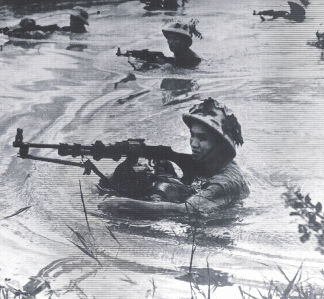 PHOTO OF A MARCH 1966 NORTH VIETNAMESE ARMY TRAINING EXERCISE